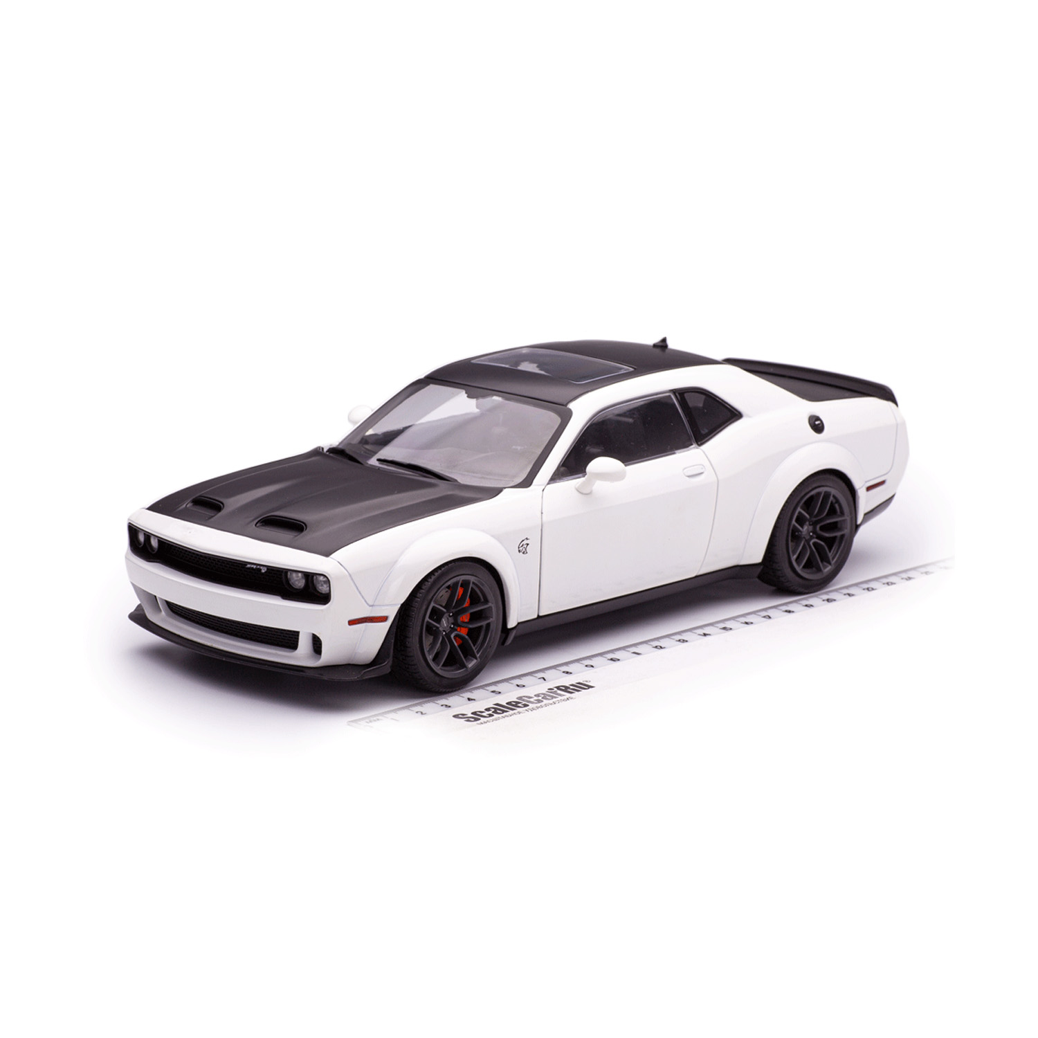 Машинка металлическая Додж Dodge Challenger SRT Hellcat (черный, белый, красный)