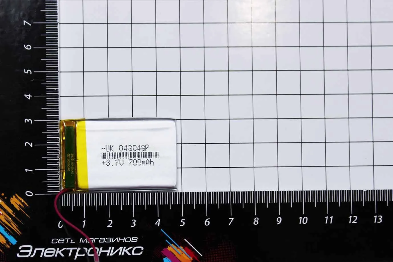 Литий-полимерный аккумулятор UK043048P (50X30X4mm) 3.7V 700mAh
